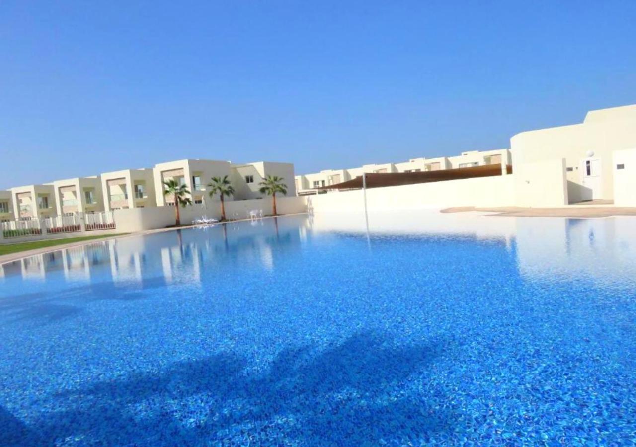 Holiday Home 3 Bedroom Seaview Рас ал Хайм Екстериор снимка