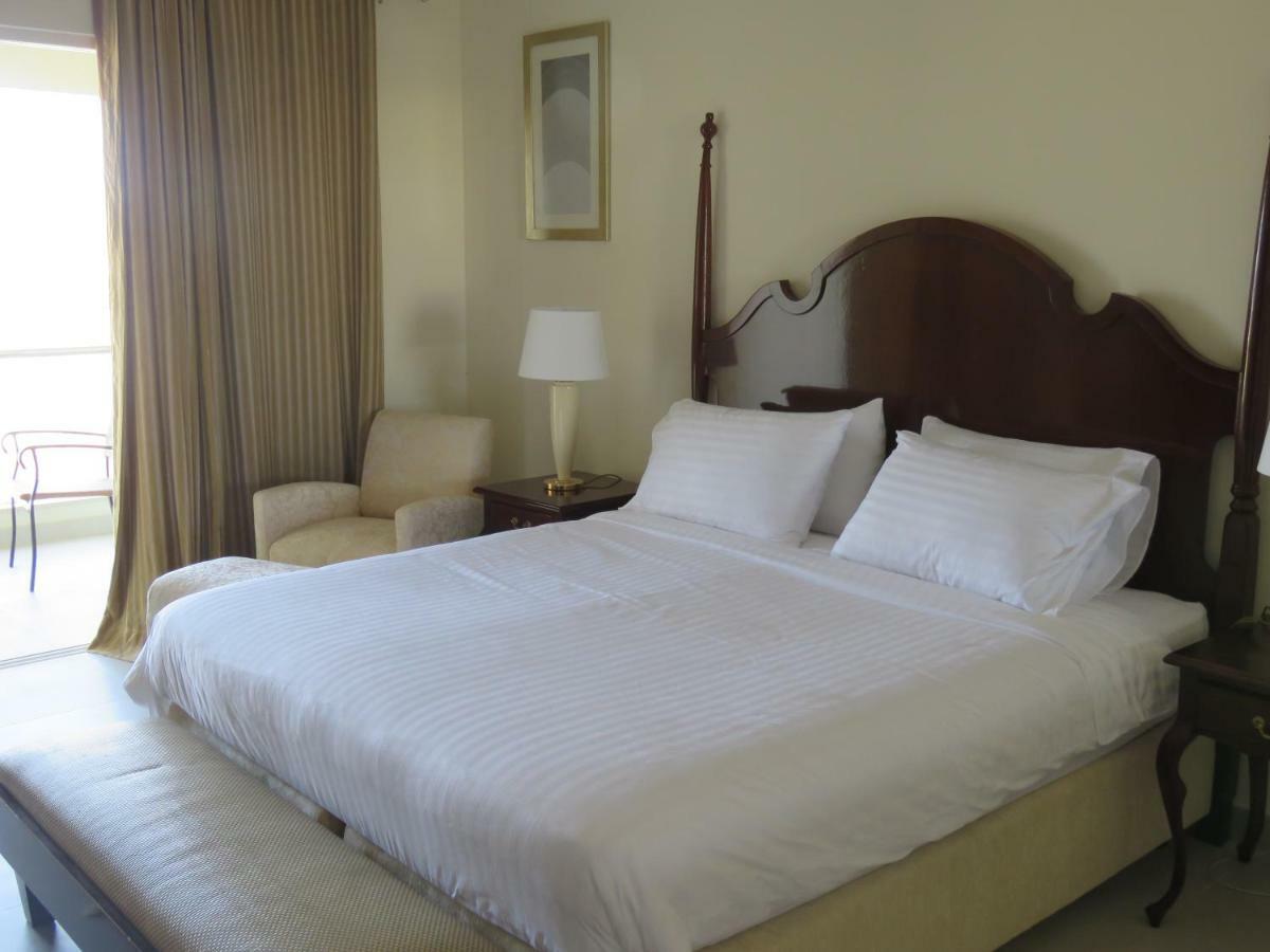 Holiday Home 3 Bedroom Seaview Рас ал Хайм Екстериор снимка