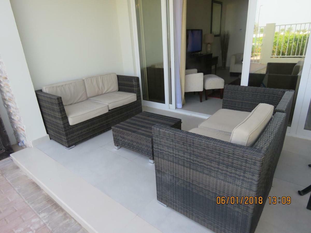 Holiday Home 3 Bedroom Seaview Рас ал Хайм Екстериор снимка