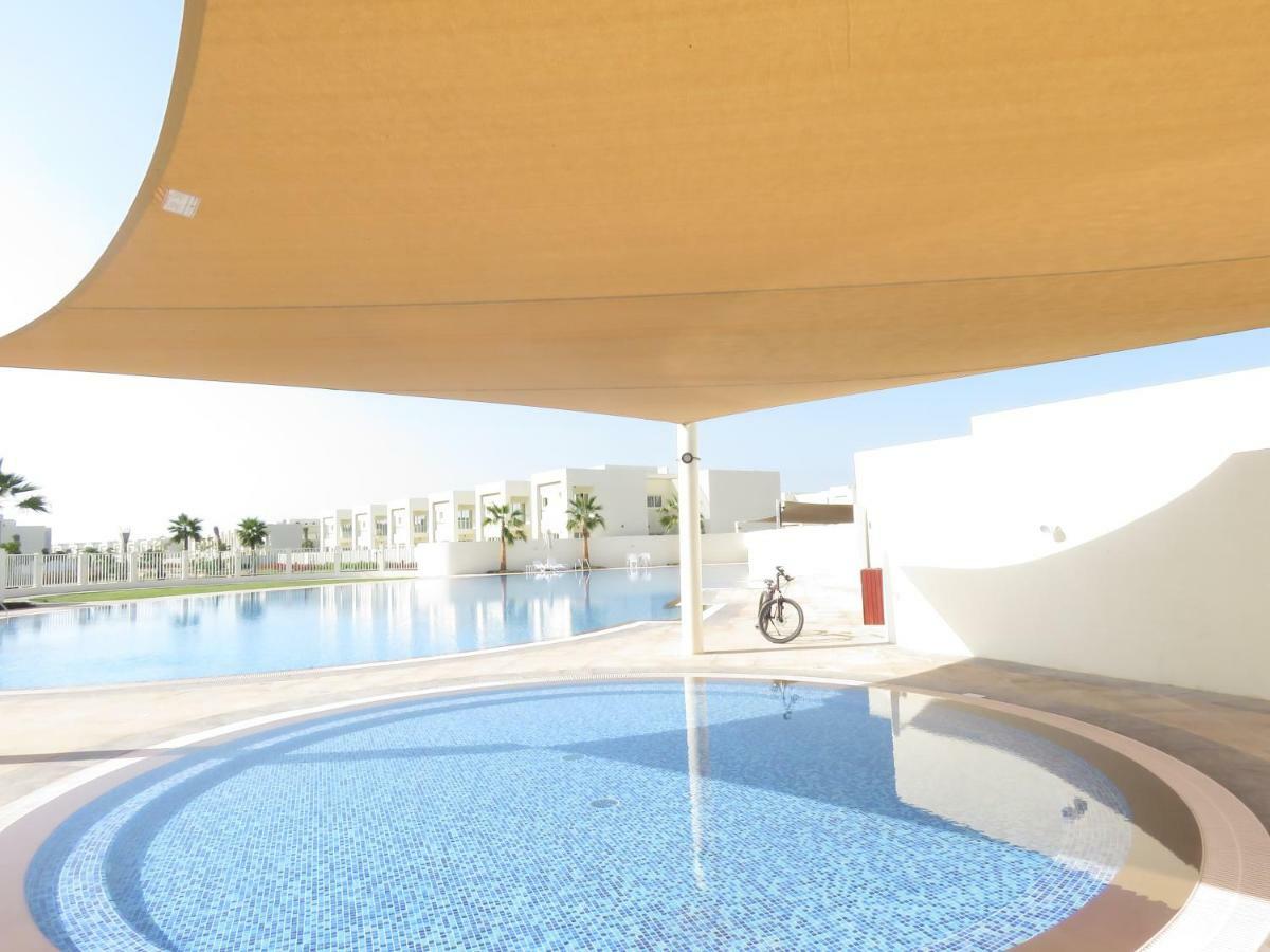 Holiday Home 3 Bedroom Seaview Рас ал Хайм Екстериор снимка